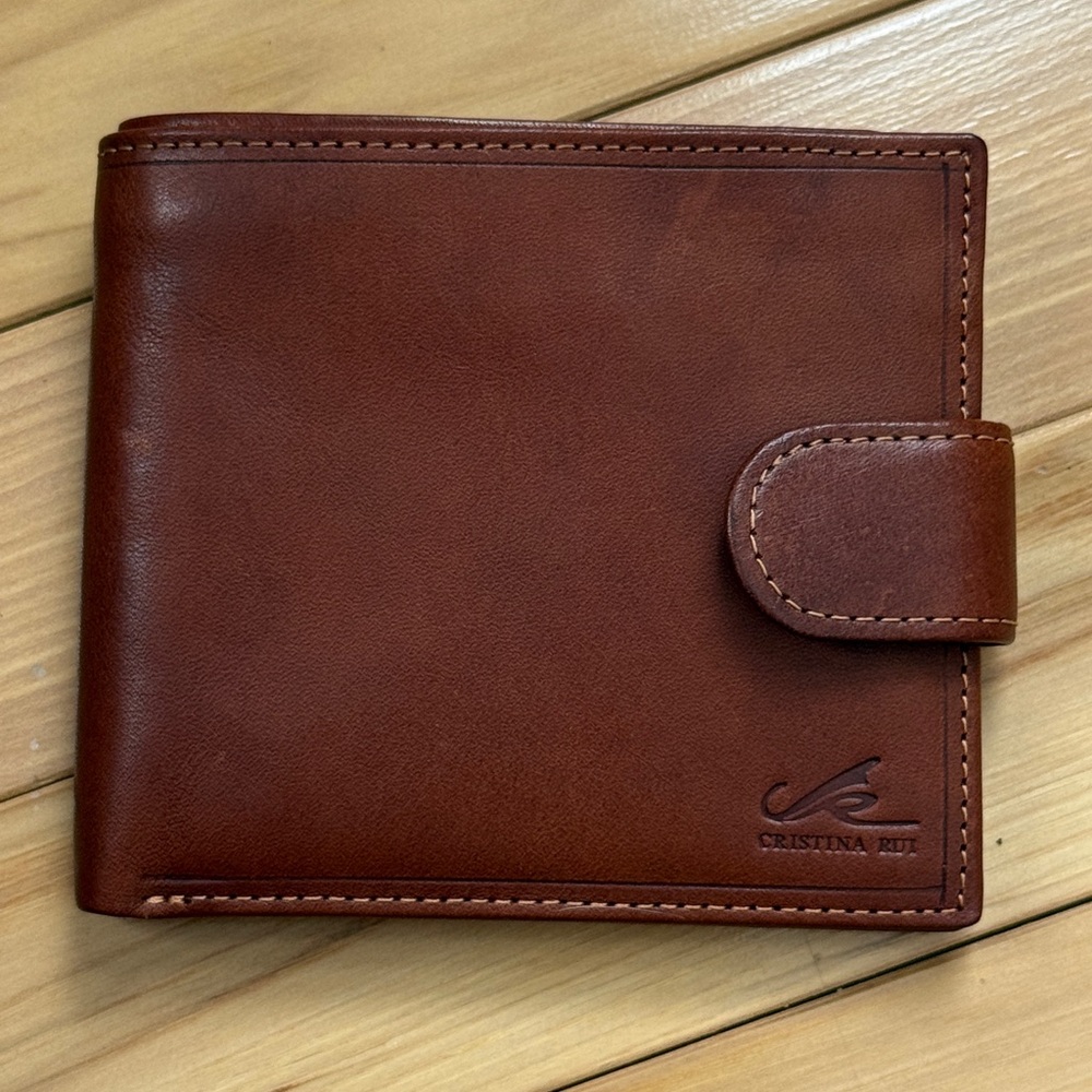 NWOT Wallet Gorgeous Italian Leather by Cristina Rui Unisex
